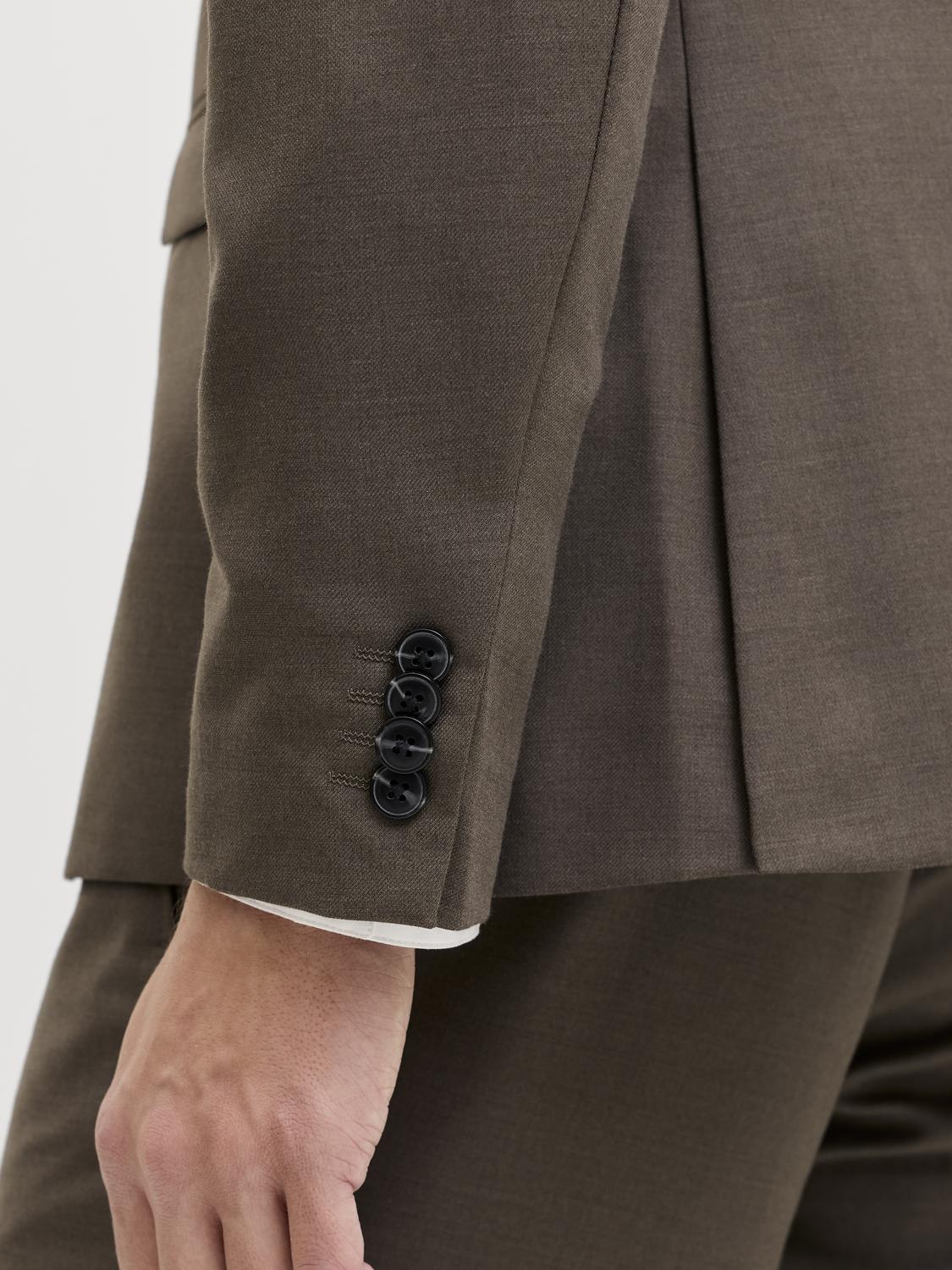 model_shot-detail
